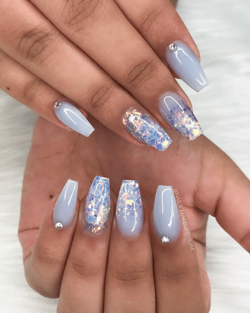 blue nails with glitter