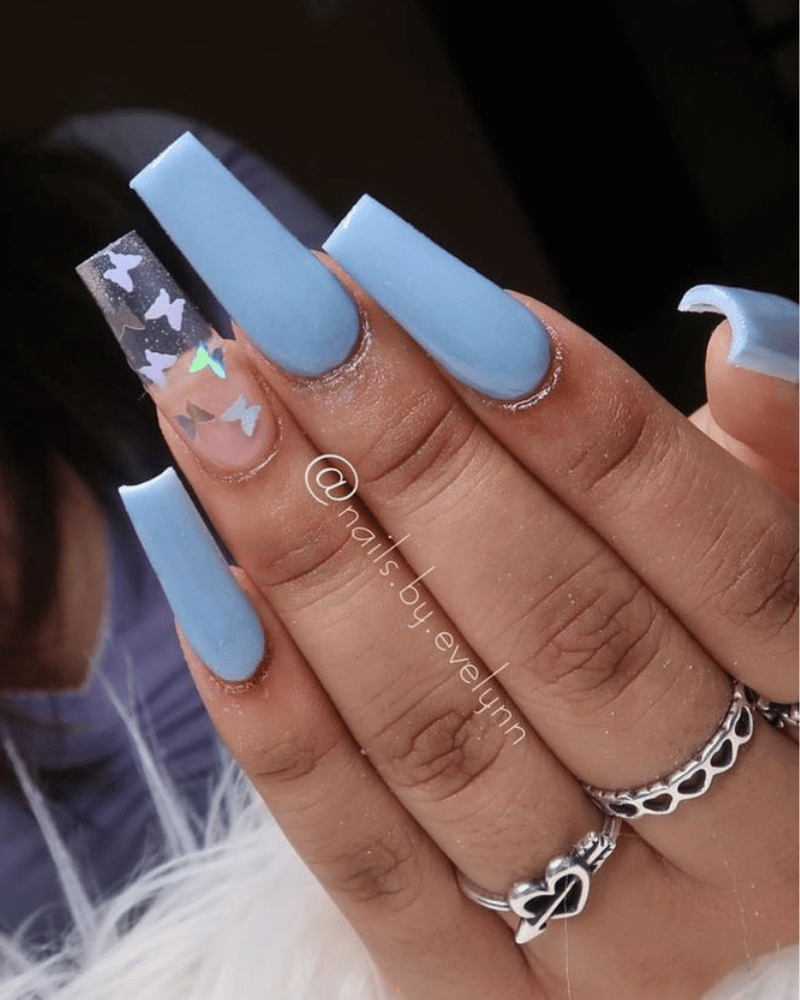 blue nails fith butterflies