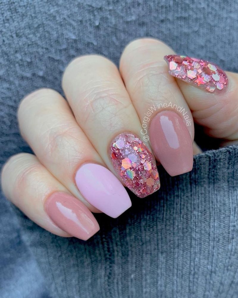 pink nails acrylic
pink nail ideas
pink glitter nails