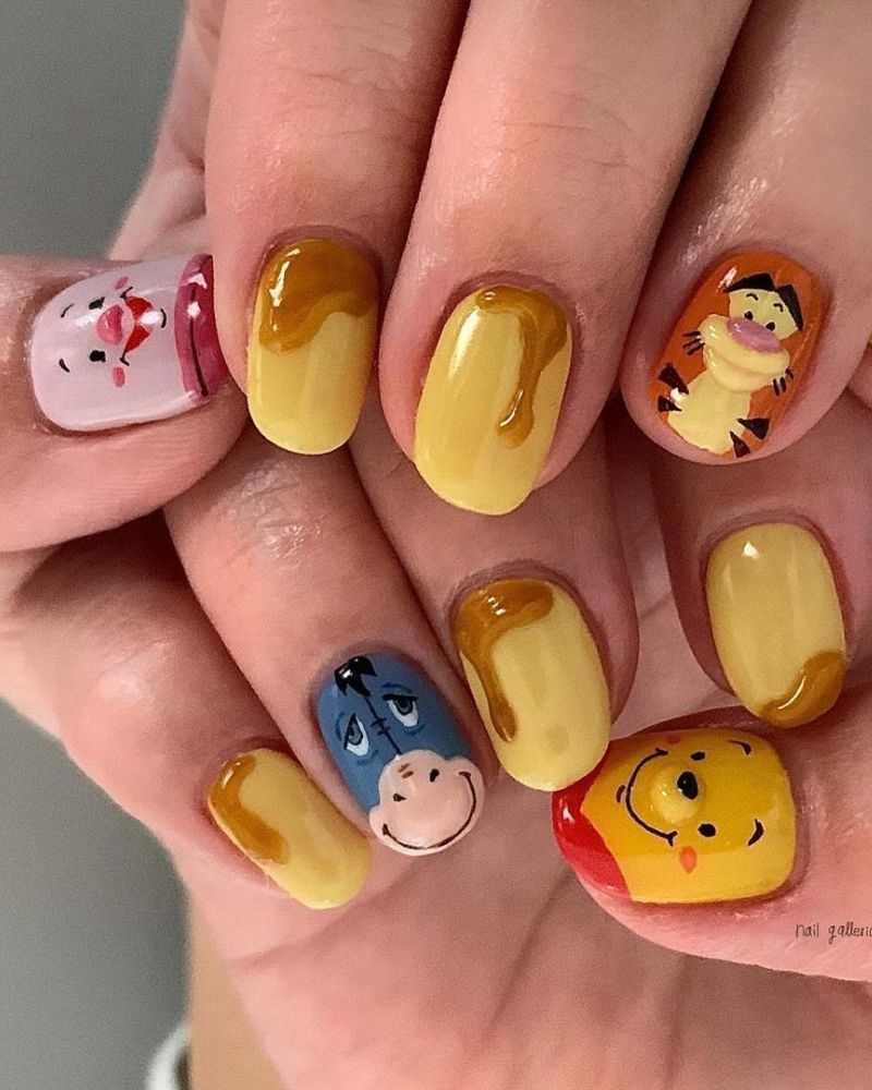 cartoon nails, winnie the pooh nails