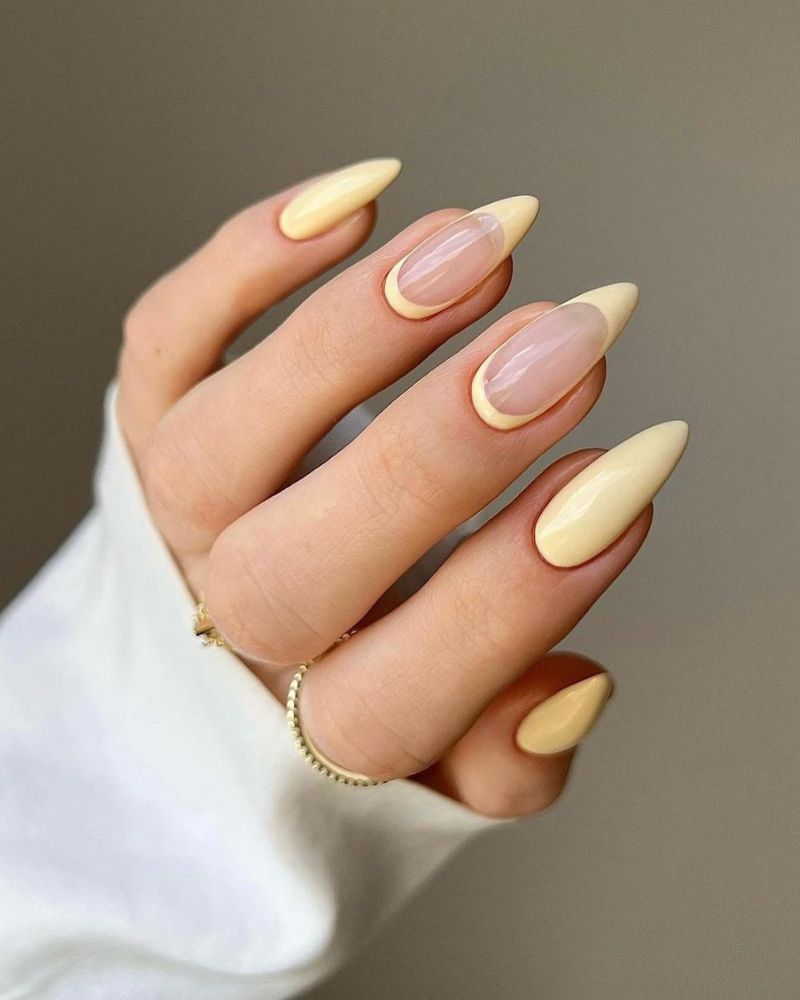 pastel yellow nails, summer yelloe nails, stiletto yellow nails