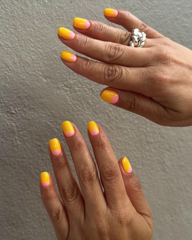 yellow and pink nails, yellow nails ideas, pastel yellow nails
