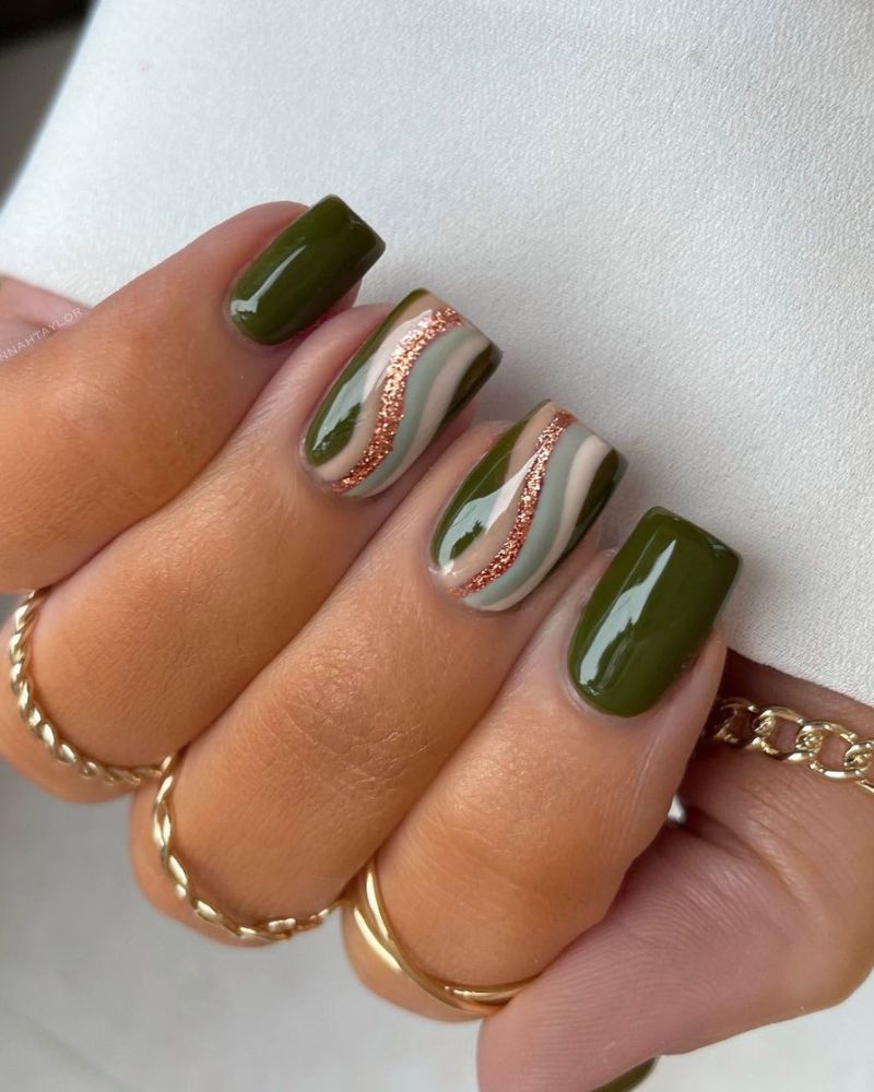 green fall nails on short square shape