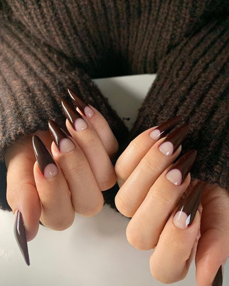 stiletto brown manicure