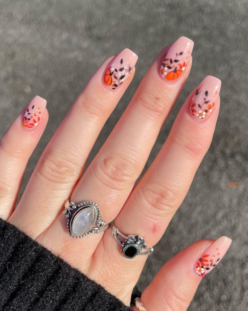 cute halloween nail art