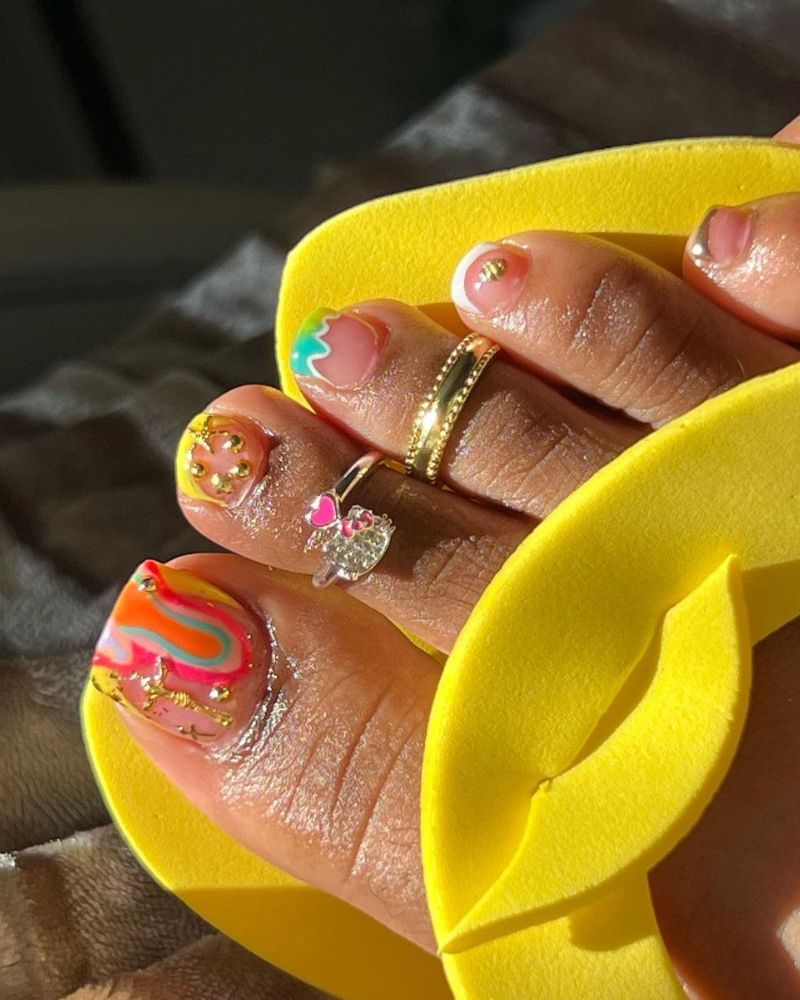 toe nail art