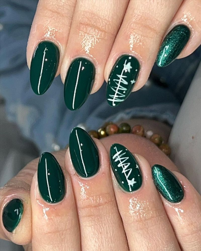 Christmas tree nail hotsell