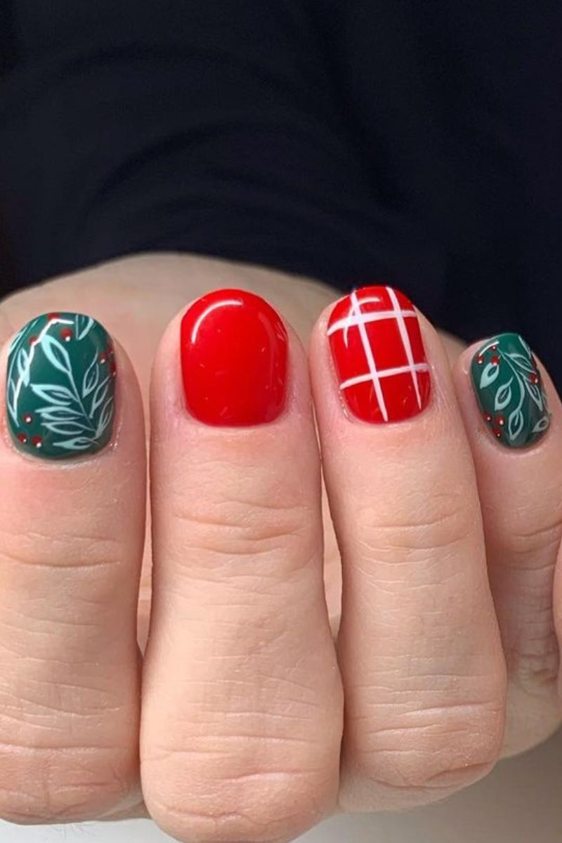red and green christmas nails