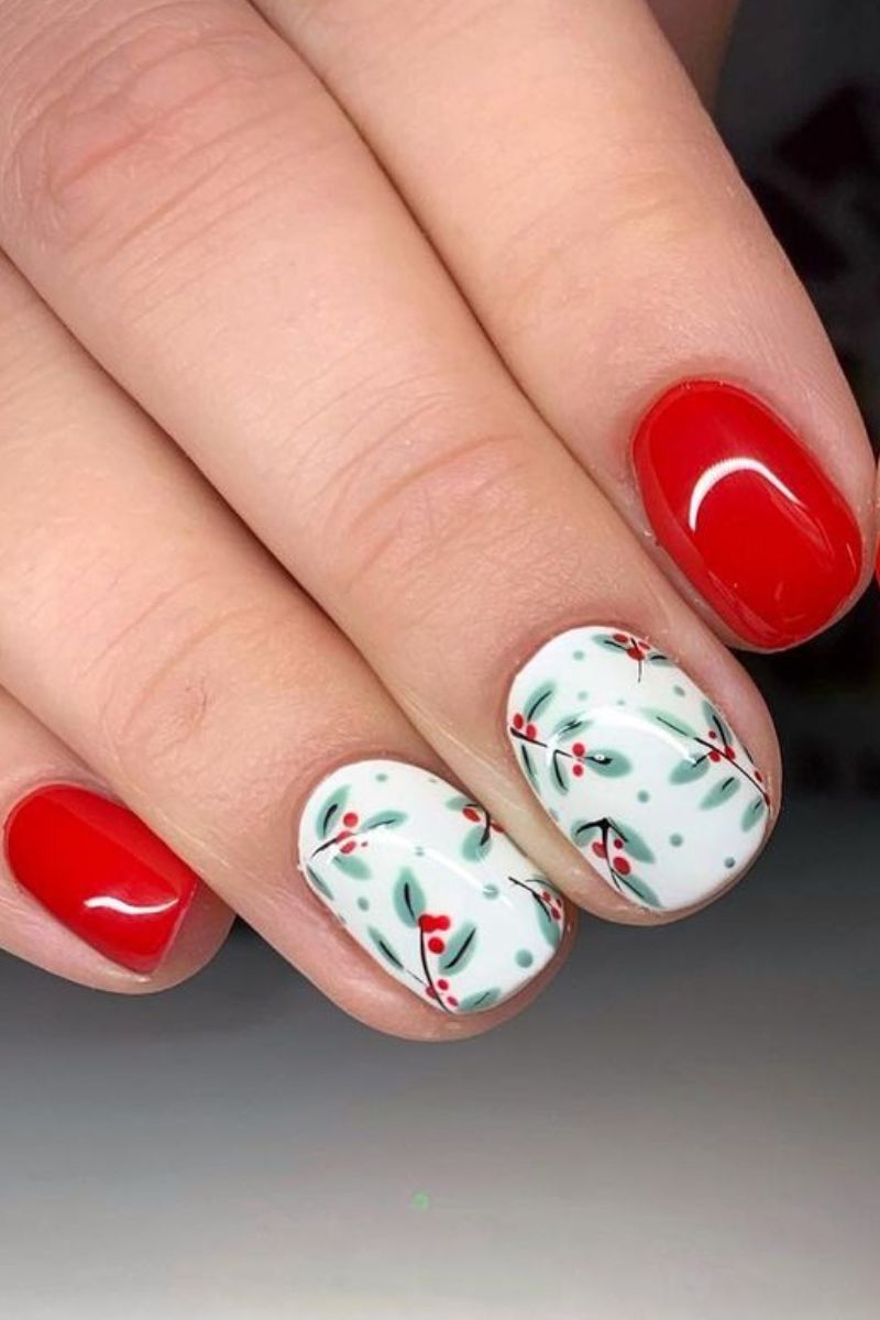 classy christmas nails, simple christmas nail art
