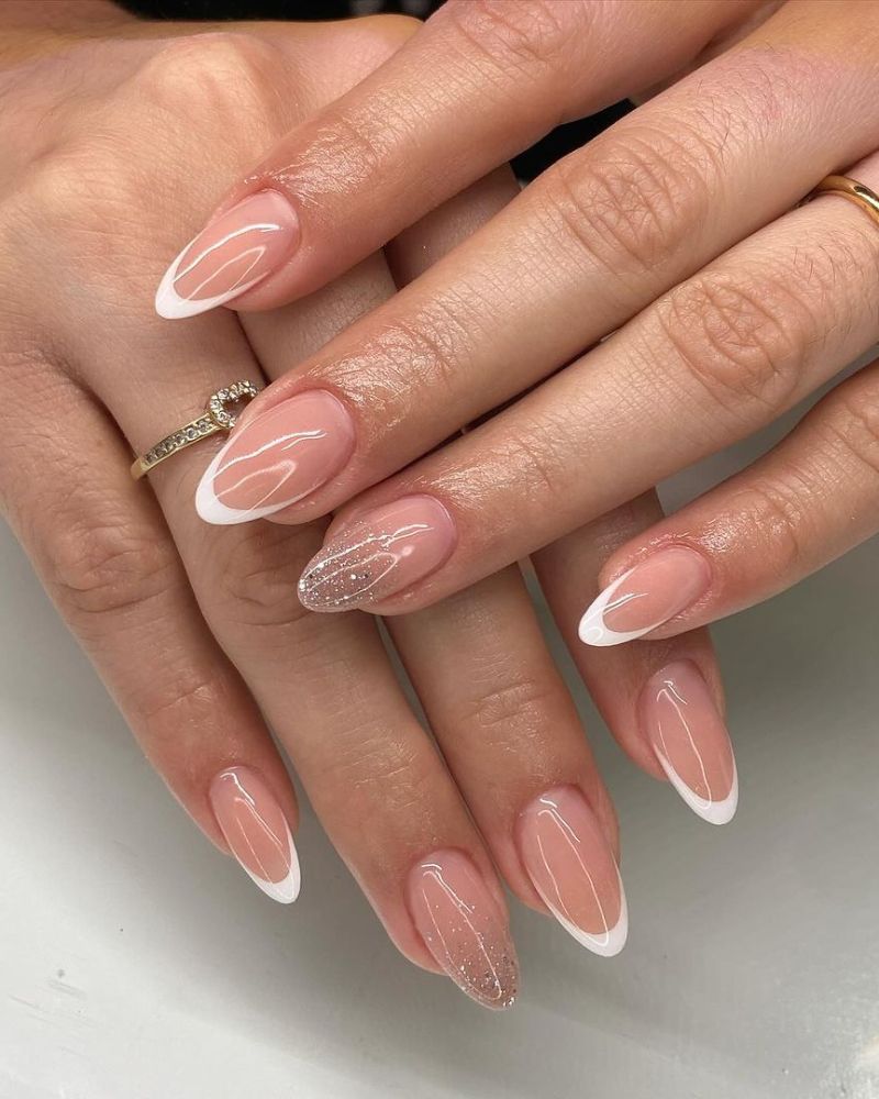 siple white french tip nail designs