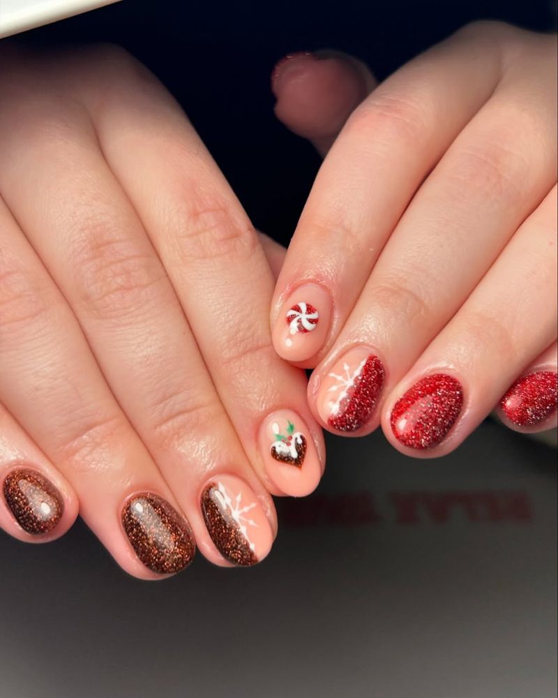 short christmas nails, cute christmas nails
