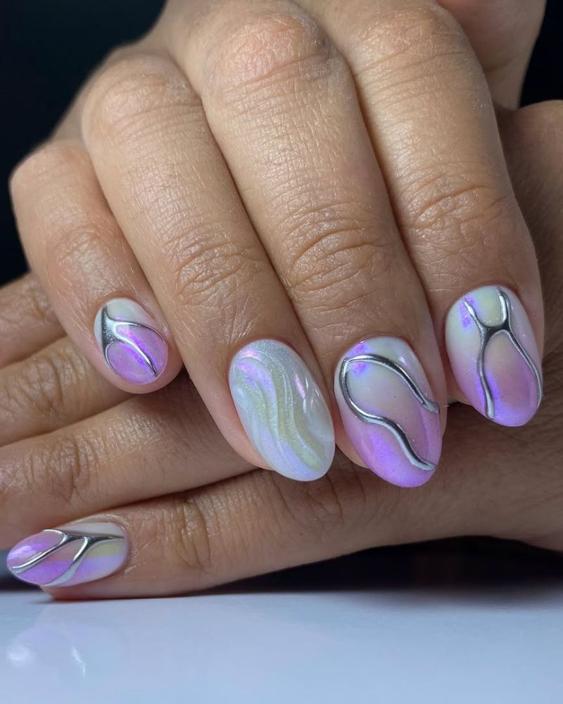 shprt purple nails, purple with silver nail art