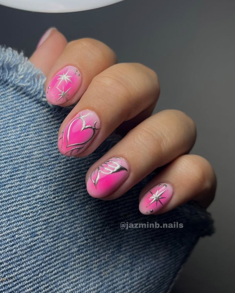 short nails, pink nails with nail art
