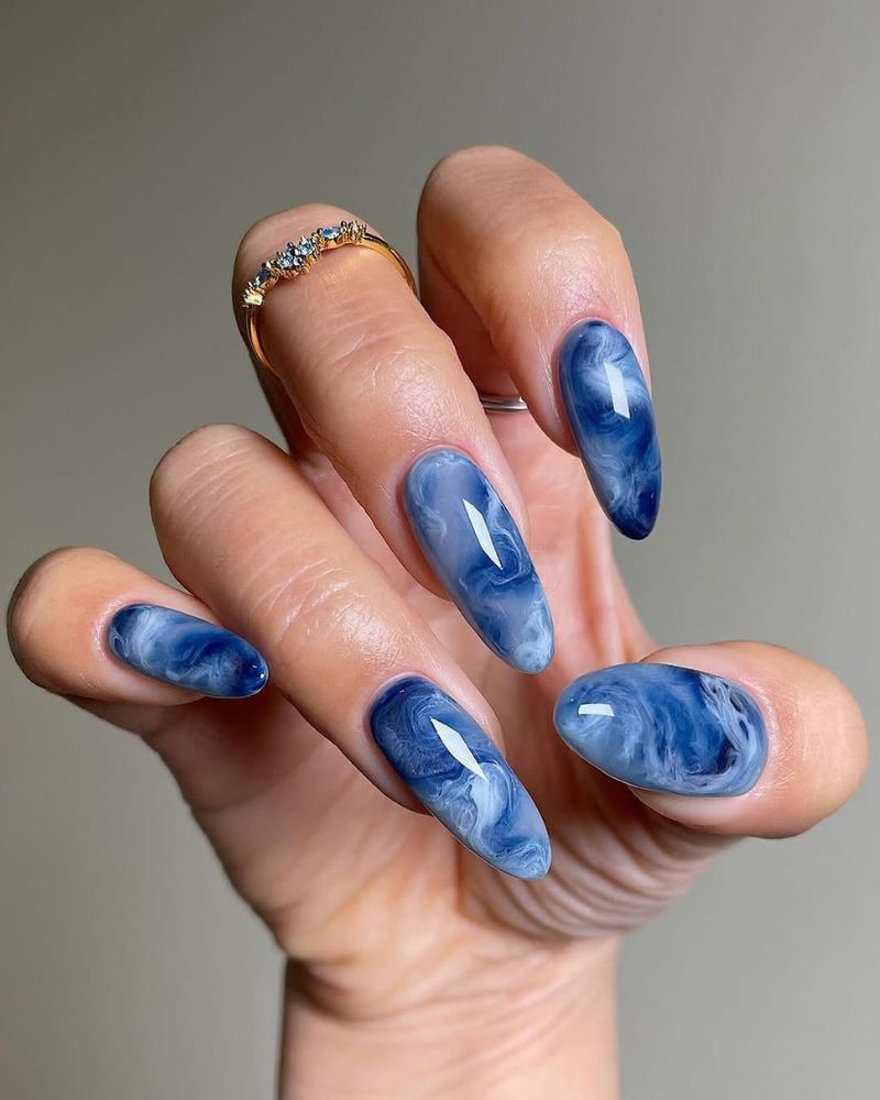 blue marble nails, marble nail art