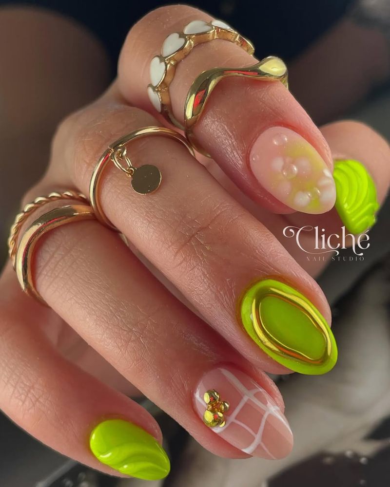 neon green nails, neon nails