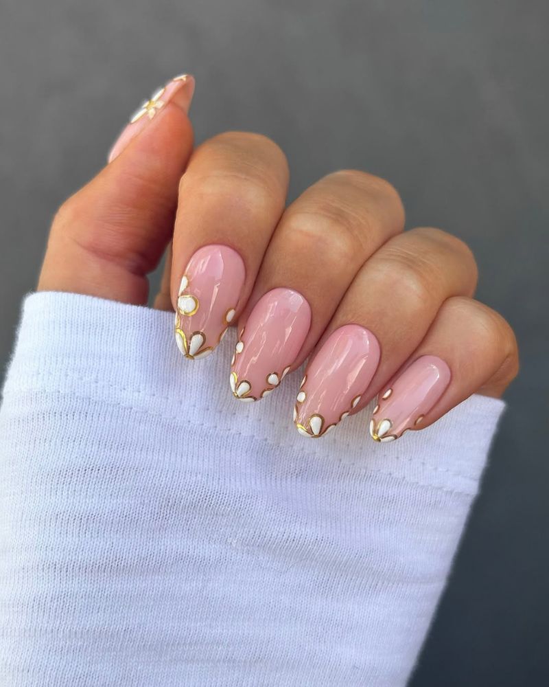 classy summer nails, nude nails