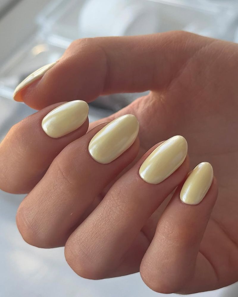 chrome yellow nails, simple nails, spring nails, summer nails