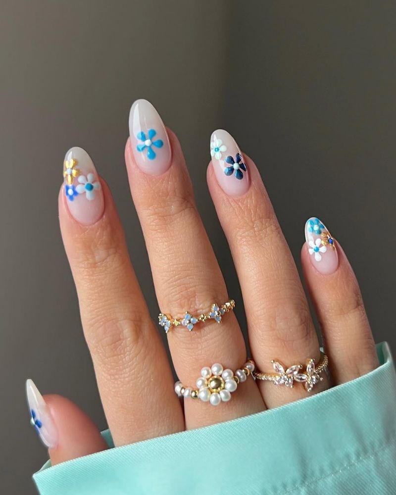 may nails, floral nail art, simple spring nails