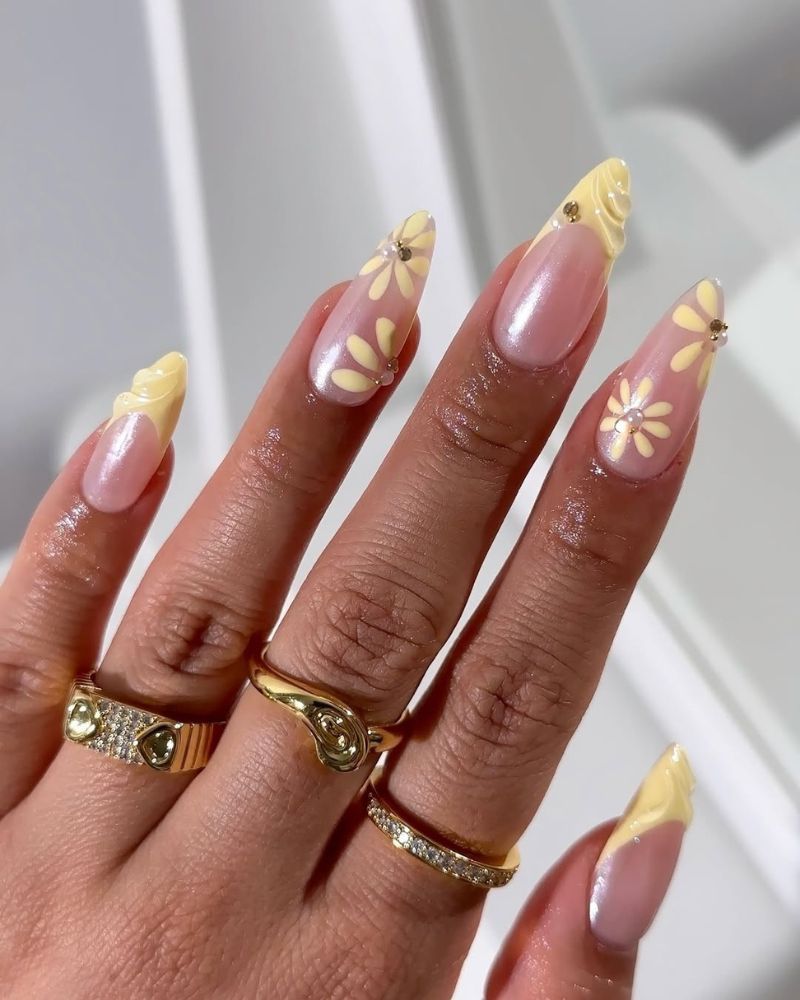 stiletto spring nails, yellow nails, flower nail art