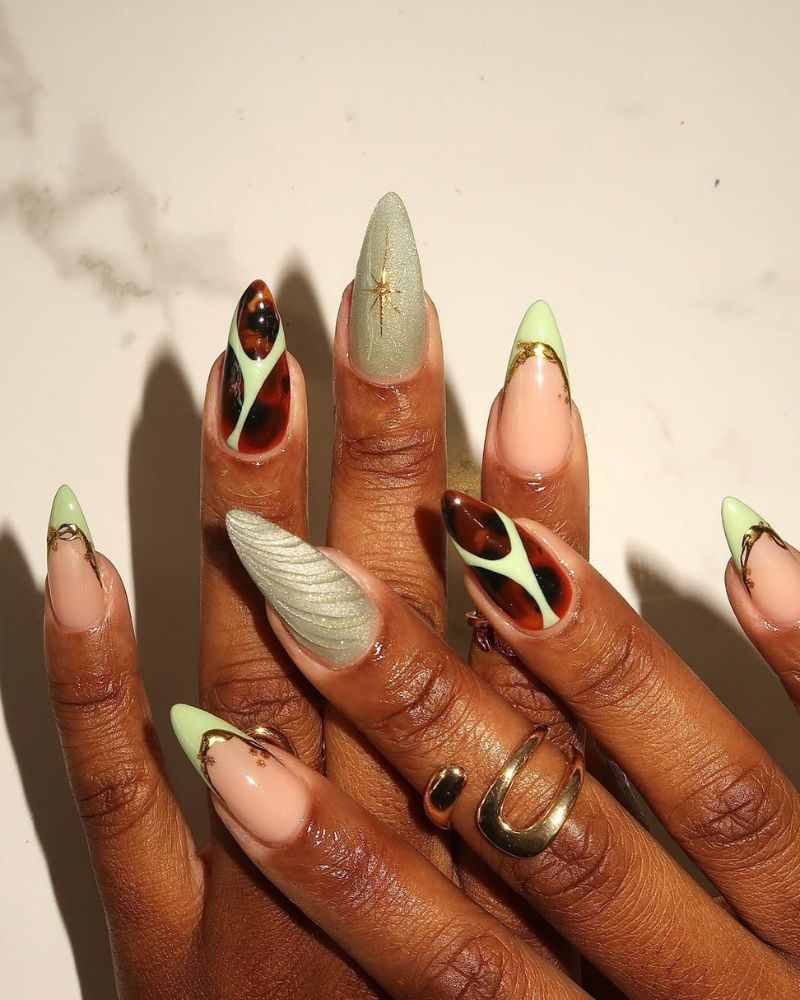 stiletto manicure with springtime nail designs