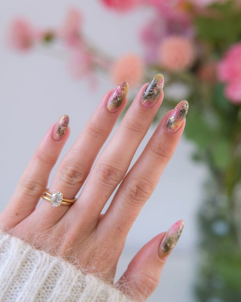 delicate floral nail art design on almond shape for spring