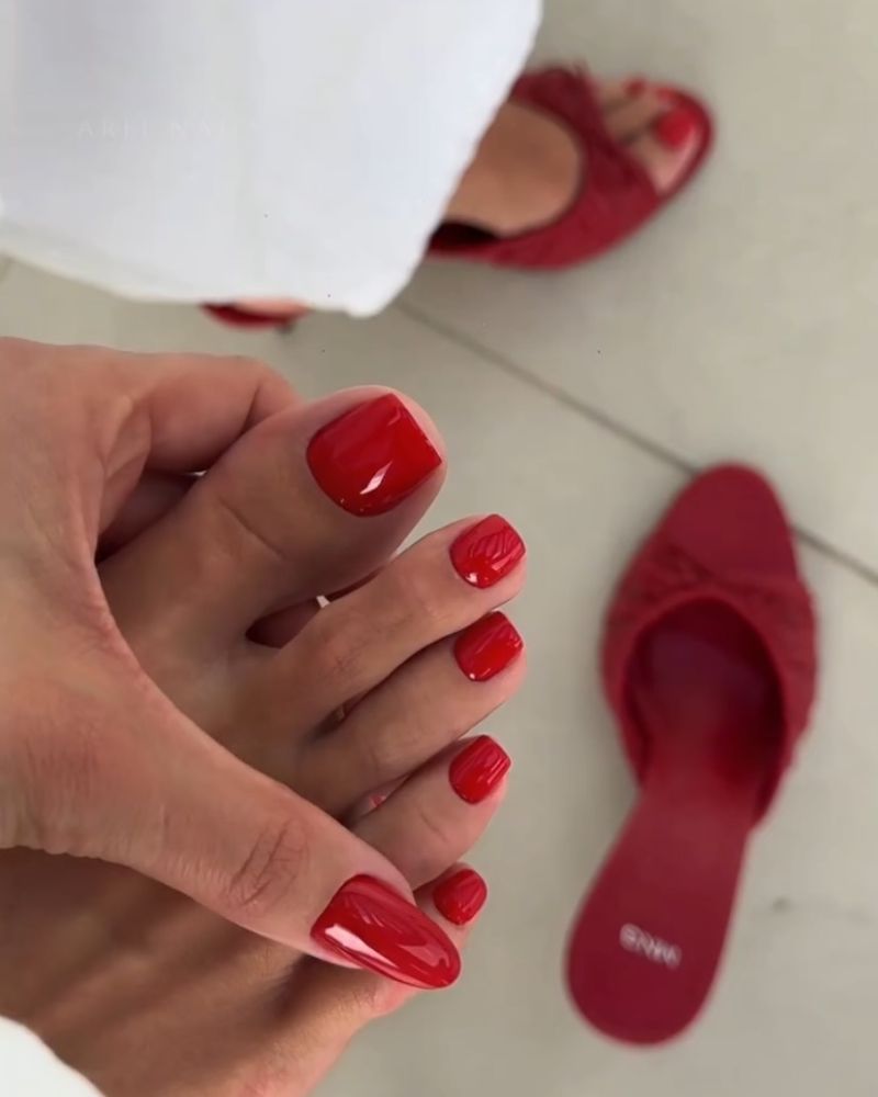 ferarri red fingernail and toenail designs