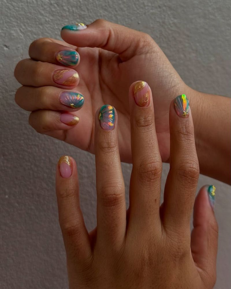short mermaid nail art design for summer manicure