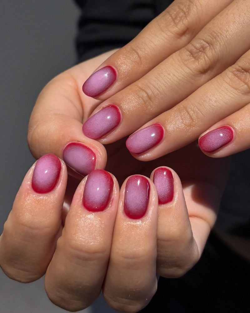 deep berry raspberry vignette ombre fading to blush pink on short nails